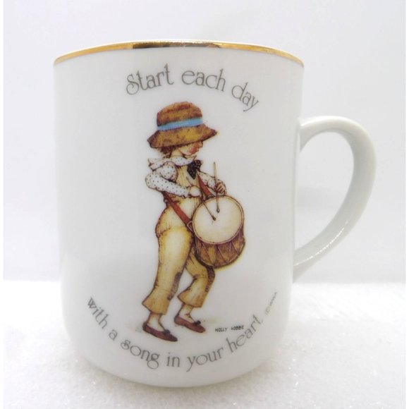 Holly Hobbie Rare Start Each day with a Song Mug preowned - Picture 1 of 4